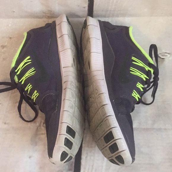 Nike Barefoot Ride sneaker in size 8 - Picture 7 of 16